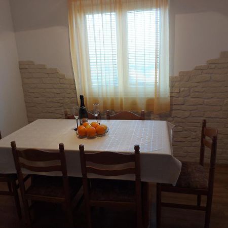 Apartmani Tatjana Округ Горни Екстериор снимка