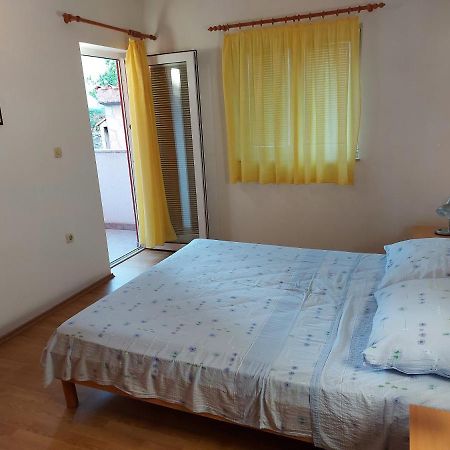 Apartmani Tatjana Округ Горни Екстериор снимка