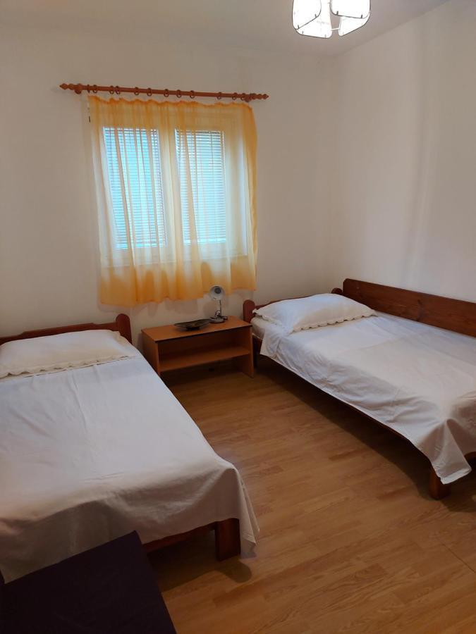 Apartmani Tatjana Округ Горни Екстериор снимка