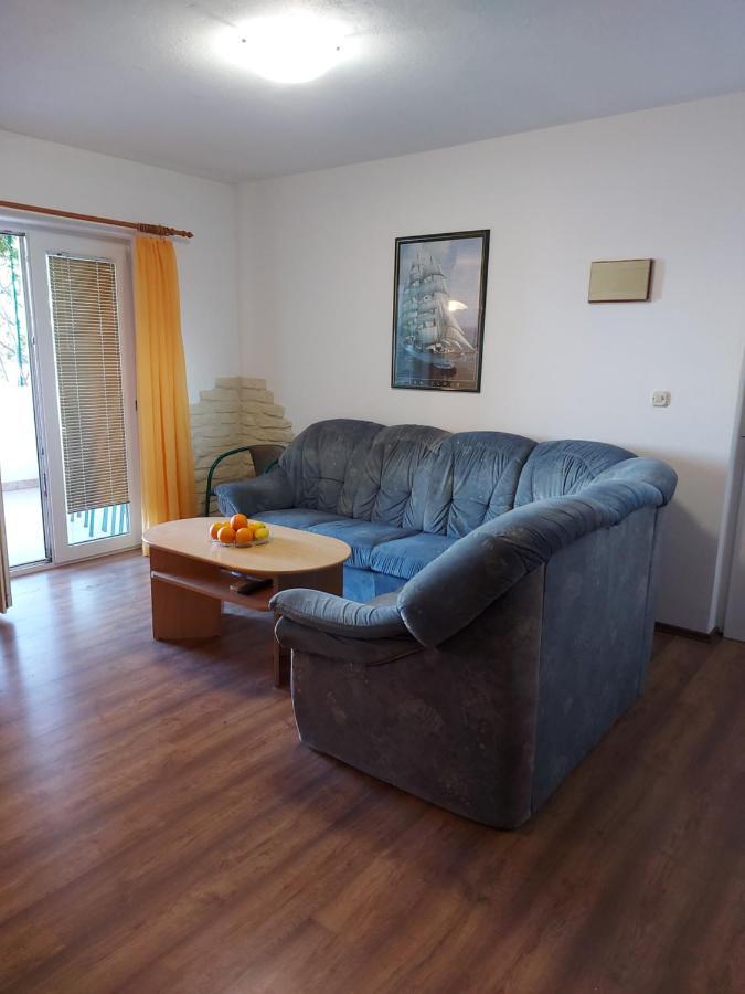 Apartmani Tatjana Округ Горни Екстериор снимка