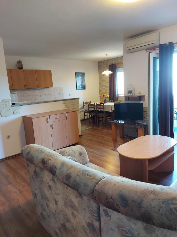 Apartmani Tatjana Округ Горни Екстериор снимка